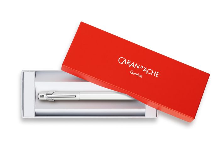 Caran d'Ache  849 Fountain Pen White Medium Nib 