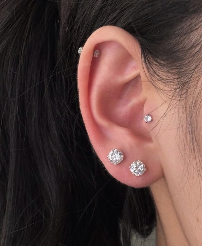 Мөнгөн ээмэг