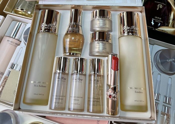 The first geniture signature set