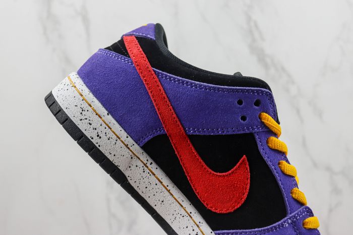 Nike SB Dunk Low "ACG Terra" 