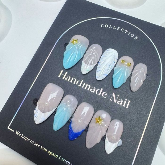 Наадаг хумс   