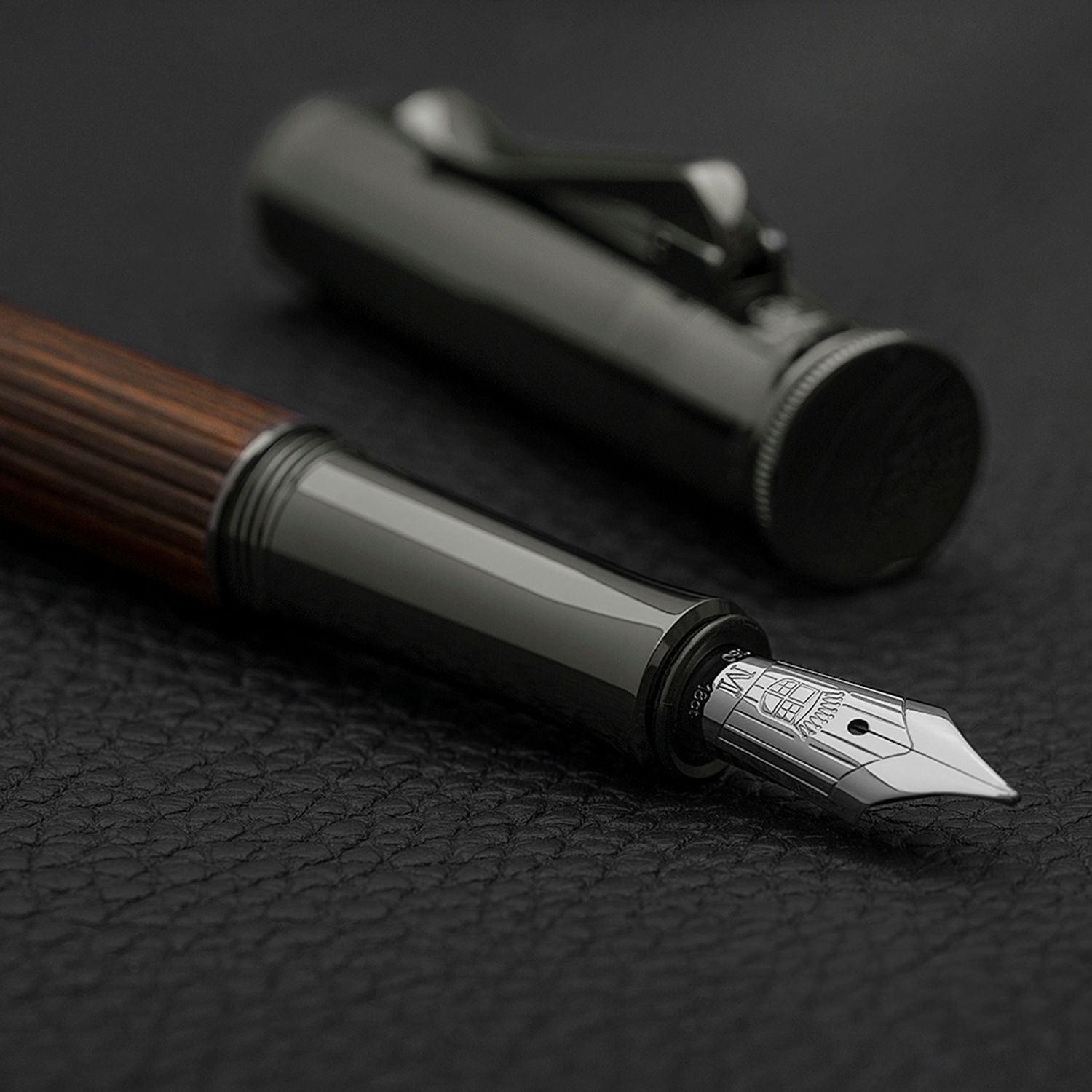 Graf von Faber-Castell Classic Macassar Fountain pen 