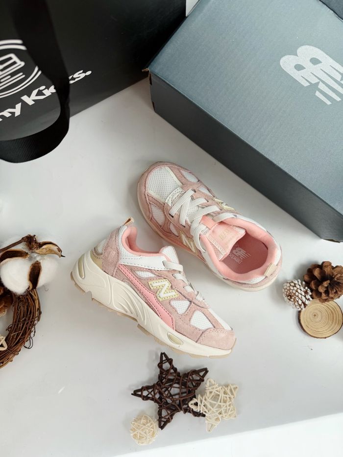 New Balance 878 Pink