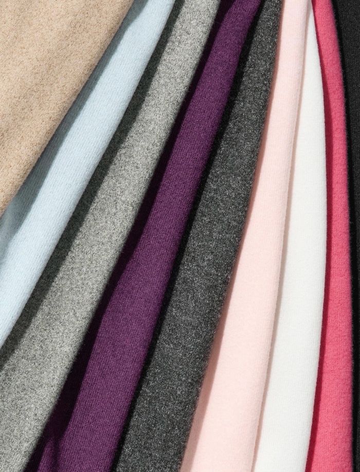 UNIQLO Зөөлөн нимгэн ноосон цамц