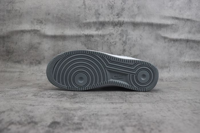 Nike Air Force 1 Low x Dior 18