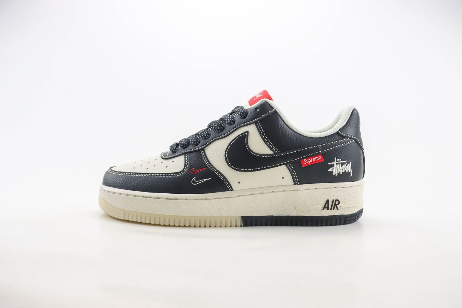  Nike Air Force 1 Low x Stussy 36