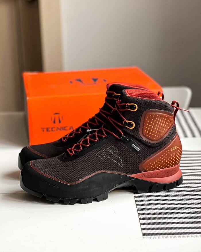TECNICA | Forge GTX   