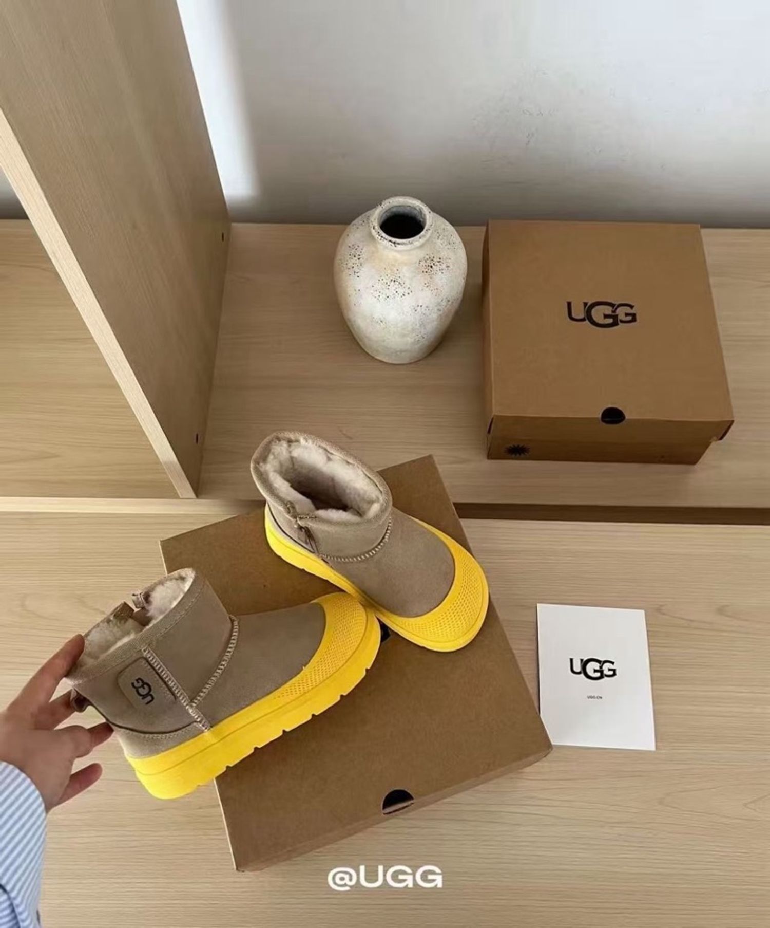 UGG Neumel Yellow 
