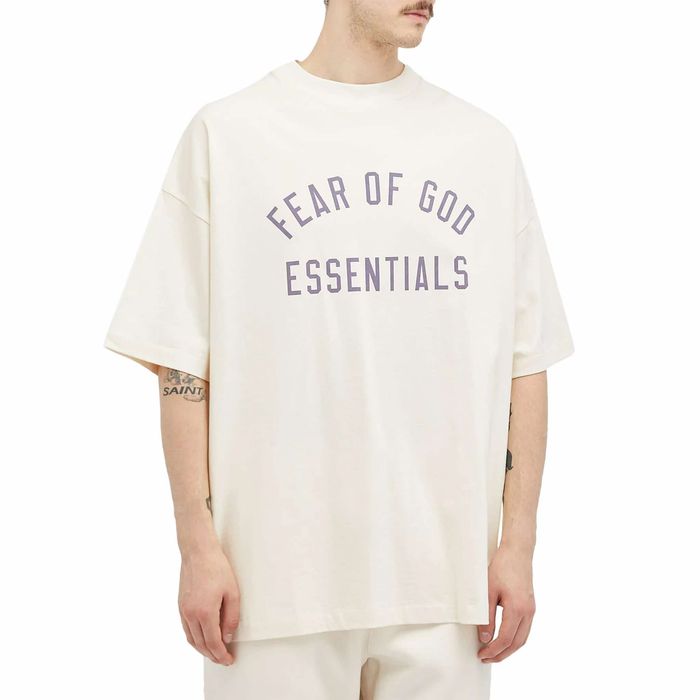 ESSENTIALS фудволк   