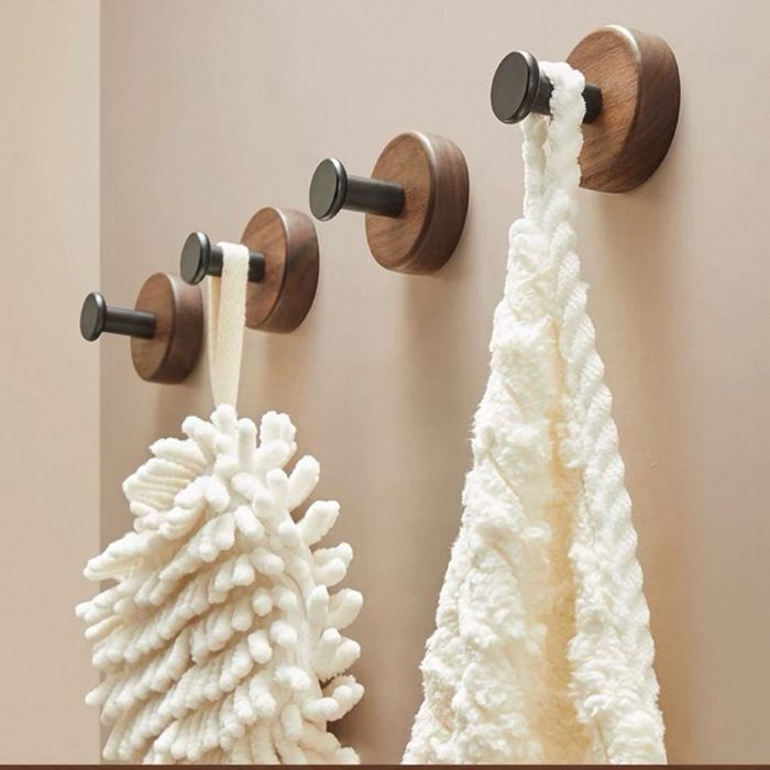 Угаалгын өрөөний ханын өлгүүр