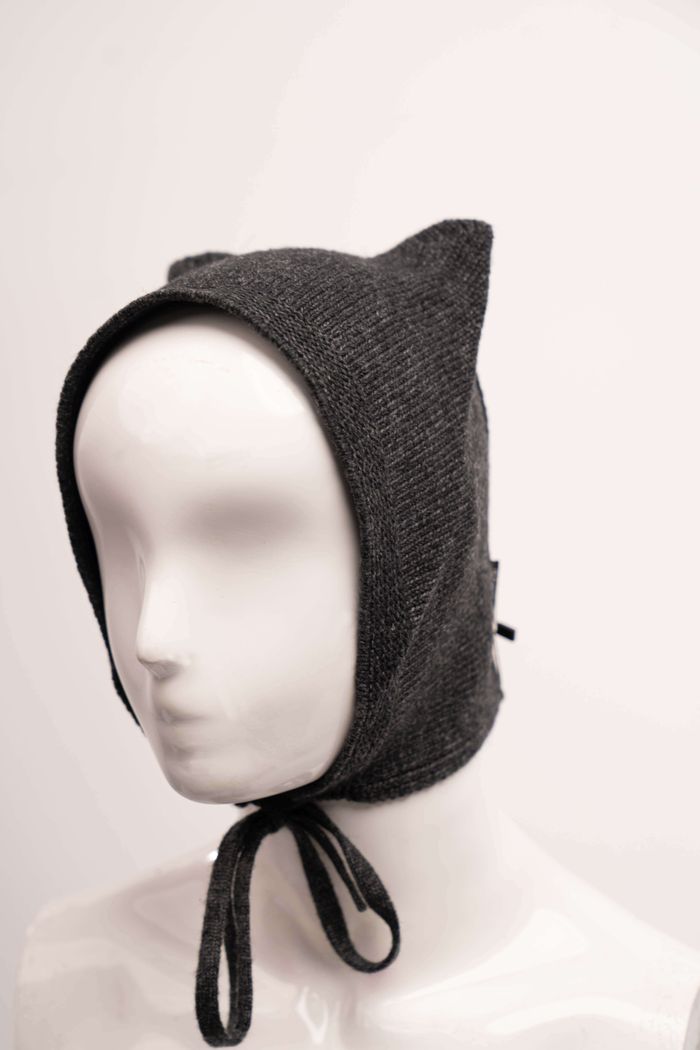 catty hat