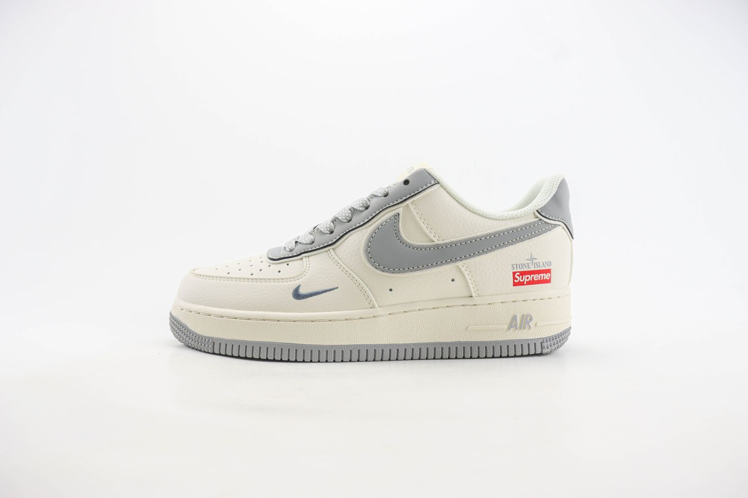 Nike Air Force 1 Low x supreme 76