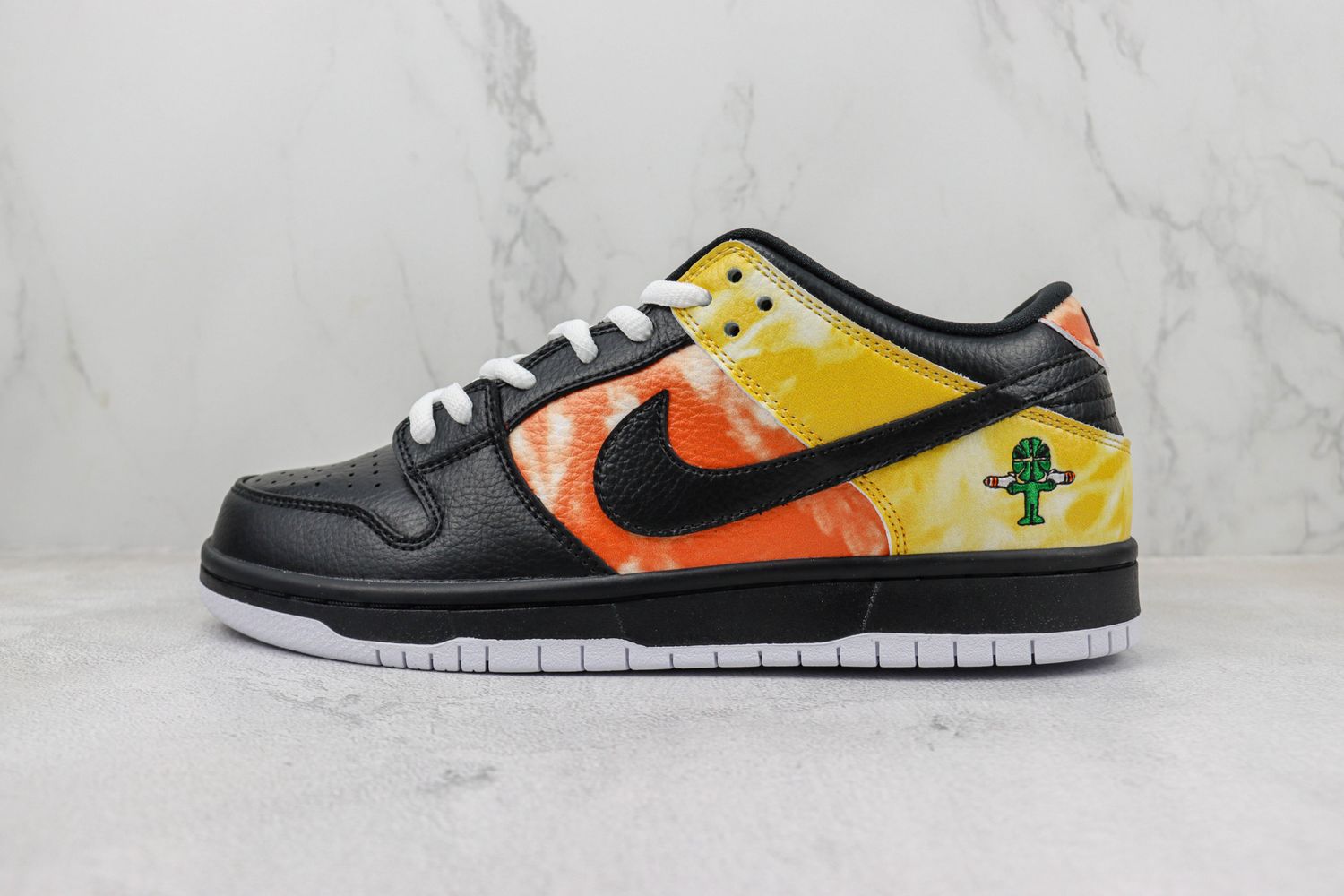 “Raygun” SB Dunks Returning as Tie-Dye Tribute