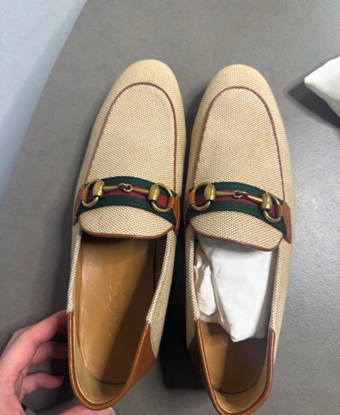 GUCCI size 5.5 (39.5)