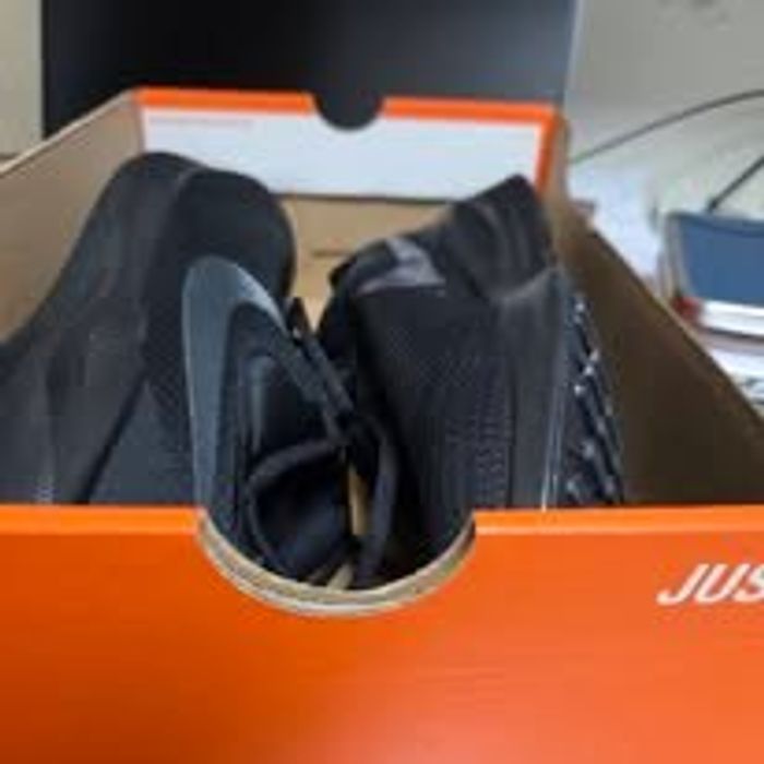 Nike Revolution 7 Wide