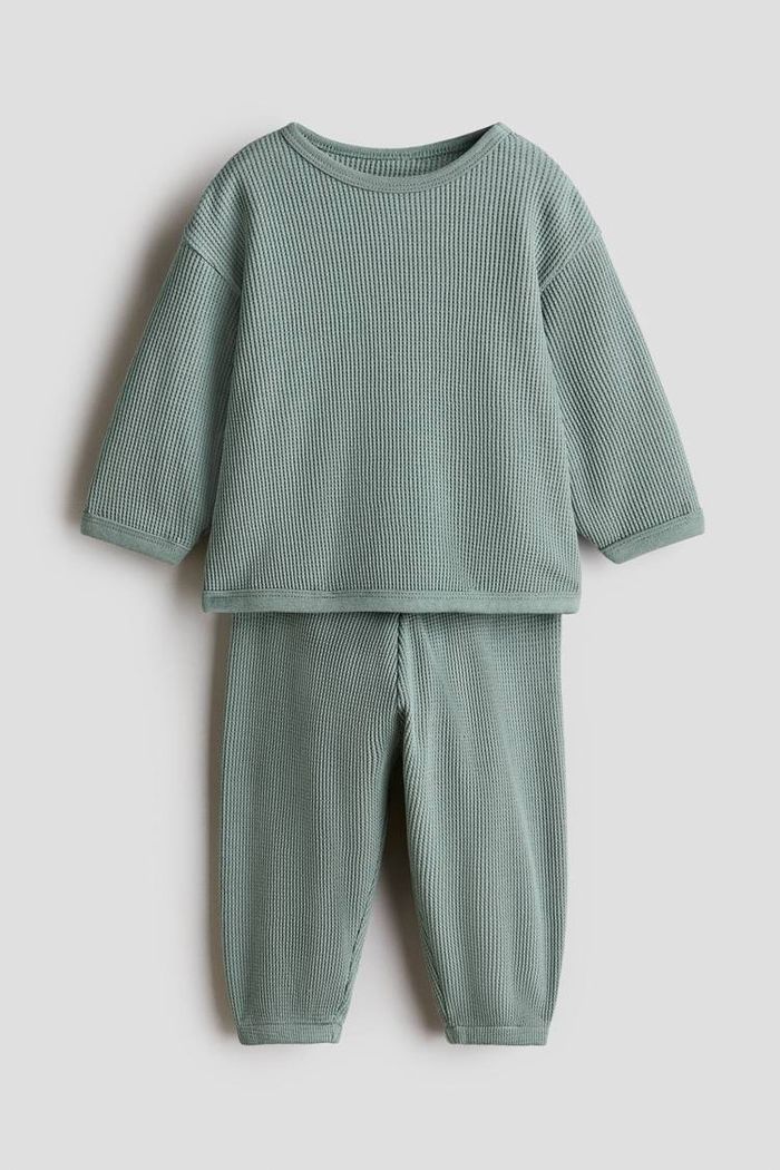 H&M Хөвгүүдийн даавуун хослол 
