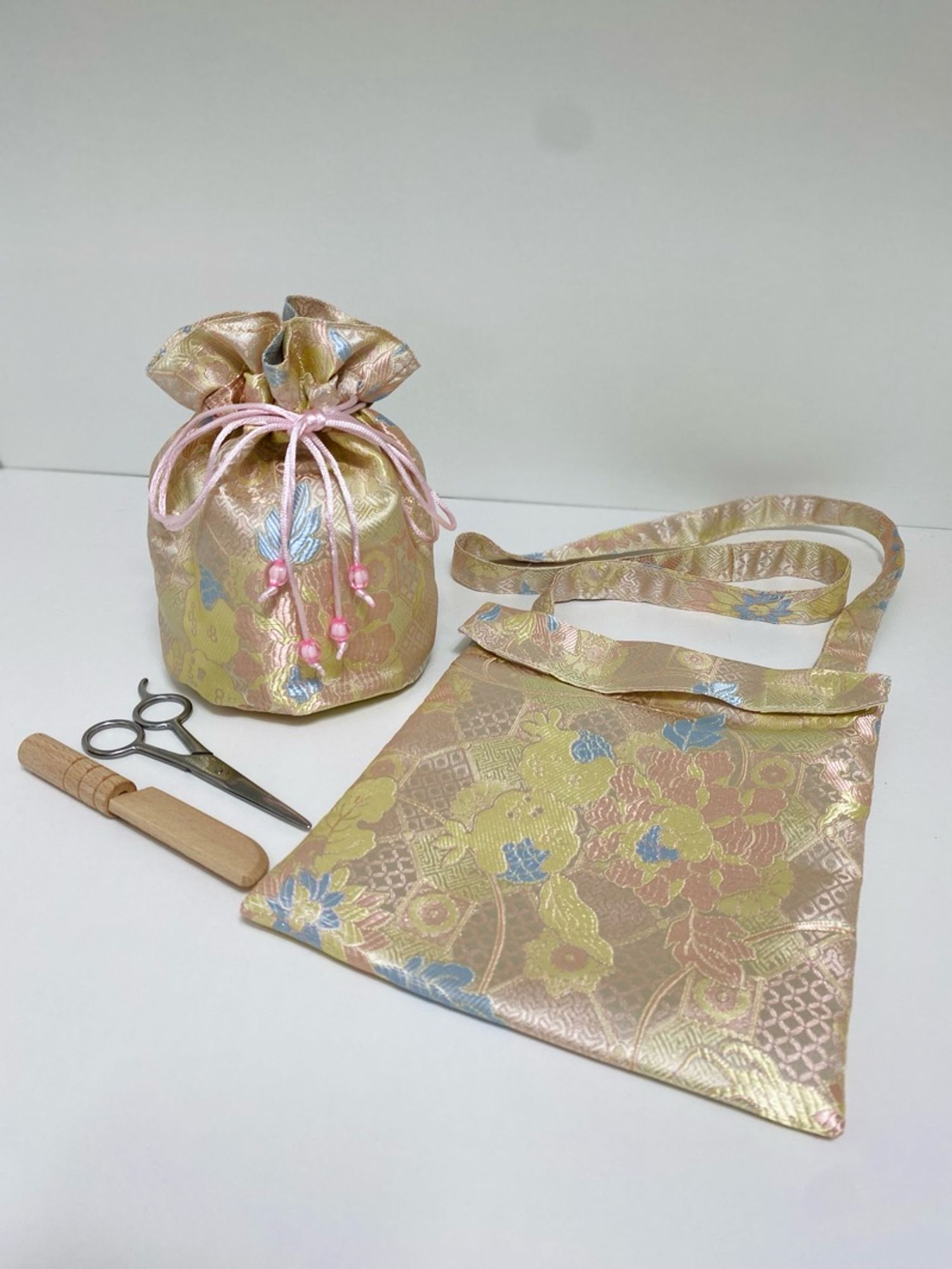 Шаргал сэвлэгний багц