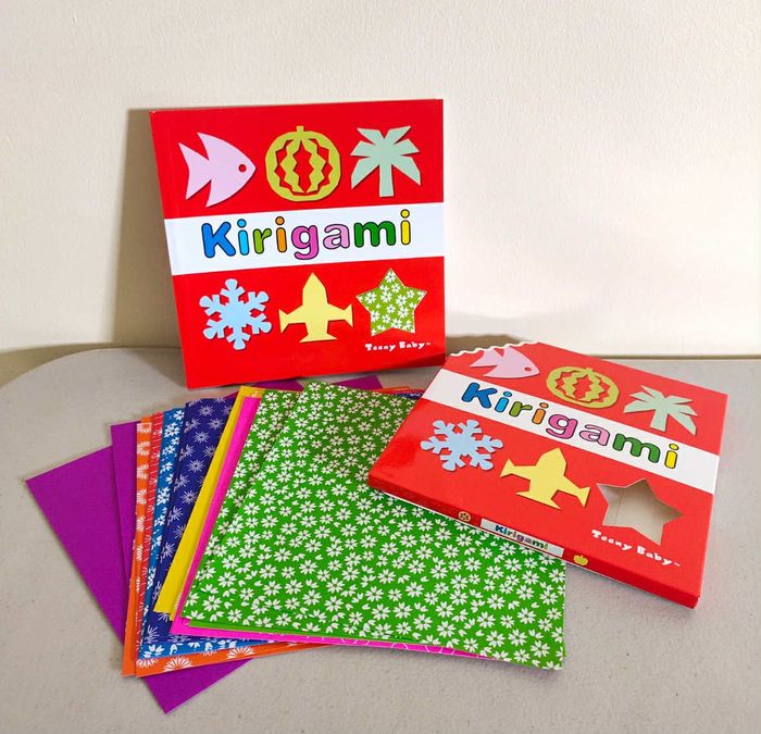Kirigami Цаасаар урлахуй 