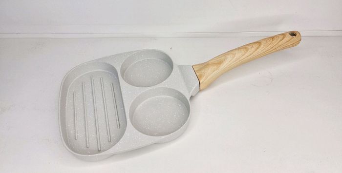 Өндөгний хайруулын таваг