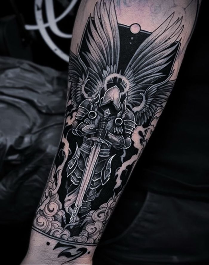 Paladin Tattoo | Усан шивээс