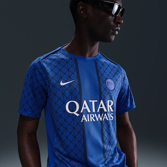 Nike tee
