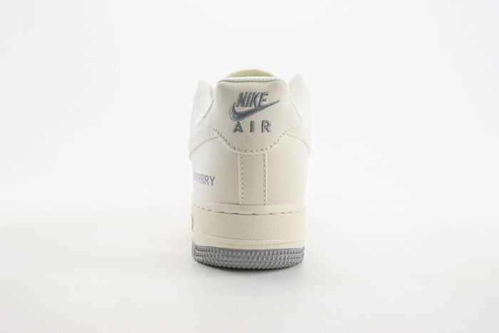  Nike Air Force 1 LOW x Burberry 06