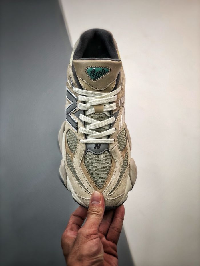 9060 JoeFreshgoods“Mindful Grey”