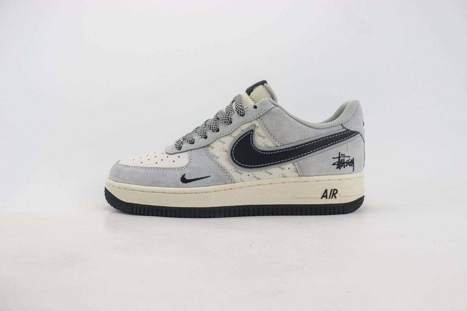 Nike Air Force 1 Low x Stussy 75