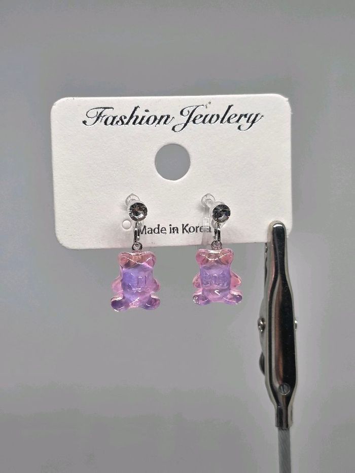 Хавчдаг ээмэг