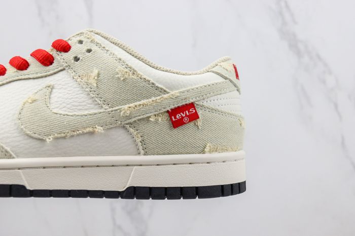  NK Dunk Low Retro x Levi's 03