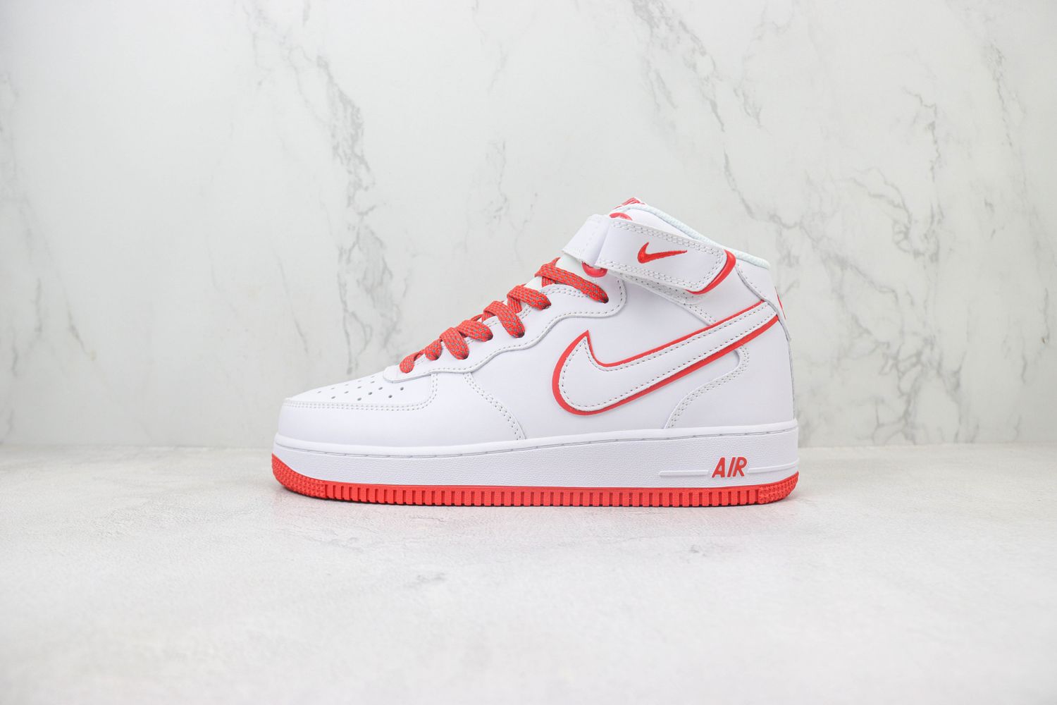 Nike Air Force 1 Mid