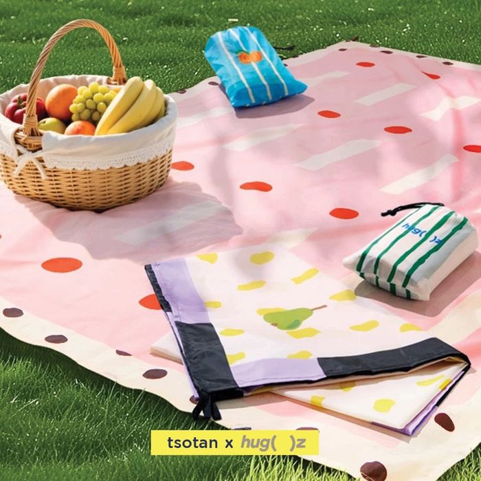 Аяны нимгэн дэвсгэр