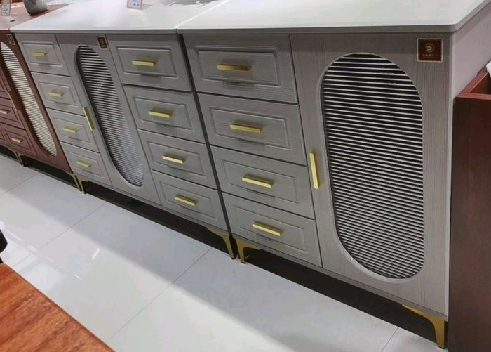 Шүүгээ  тавиур