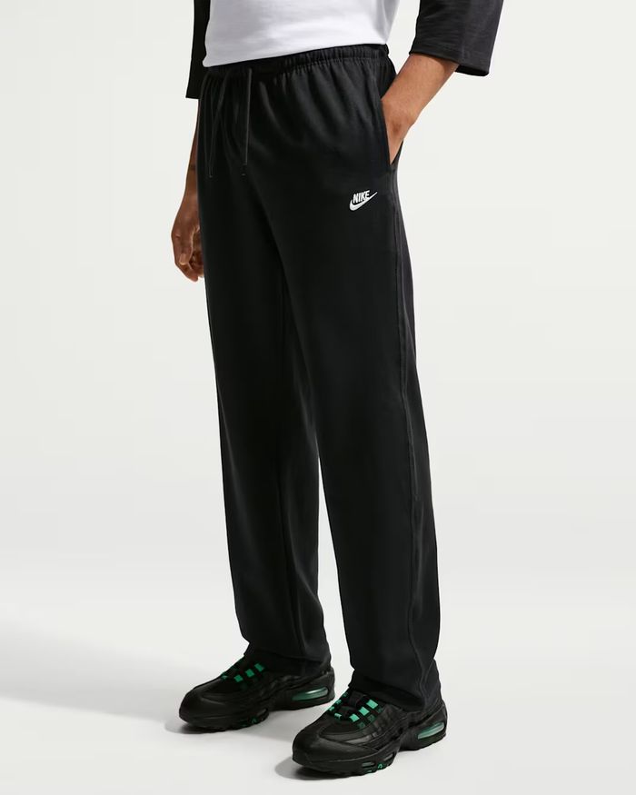 Nike Sportswear Club