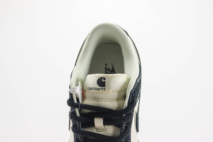 Nike SB Dunk Low x Carhartt 04