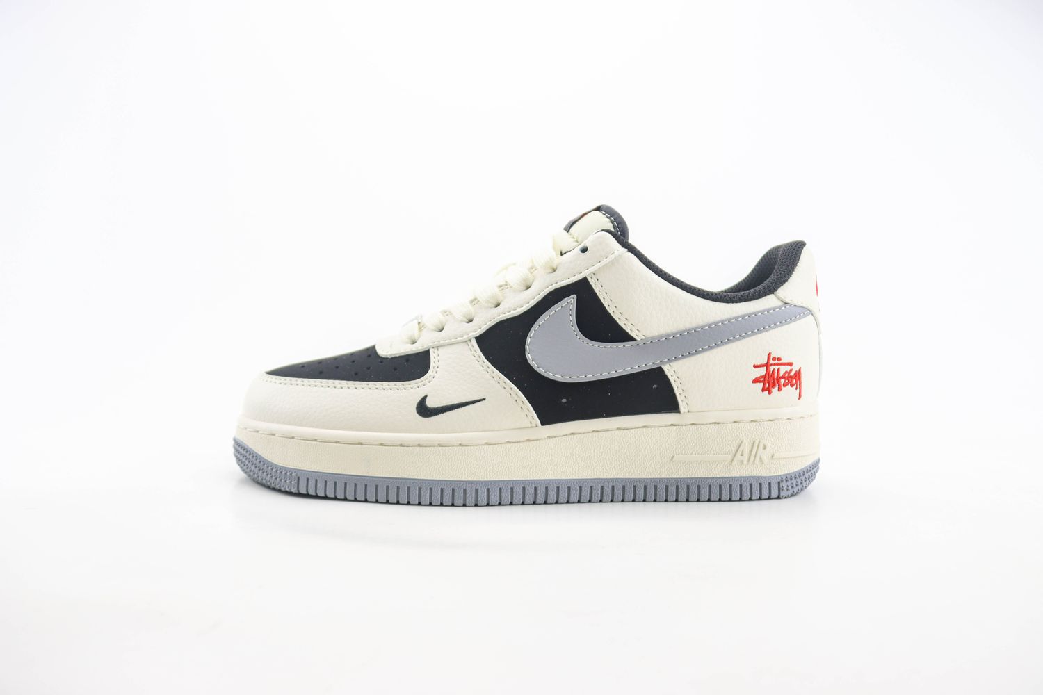 Nike Air Force 1 Low x Stussy 45