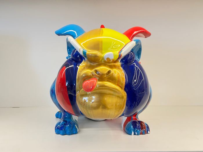 Bulldog Scupture