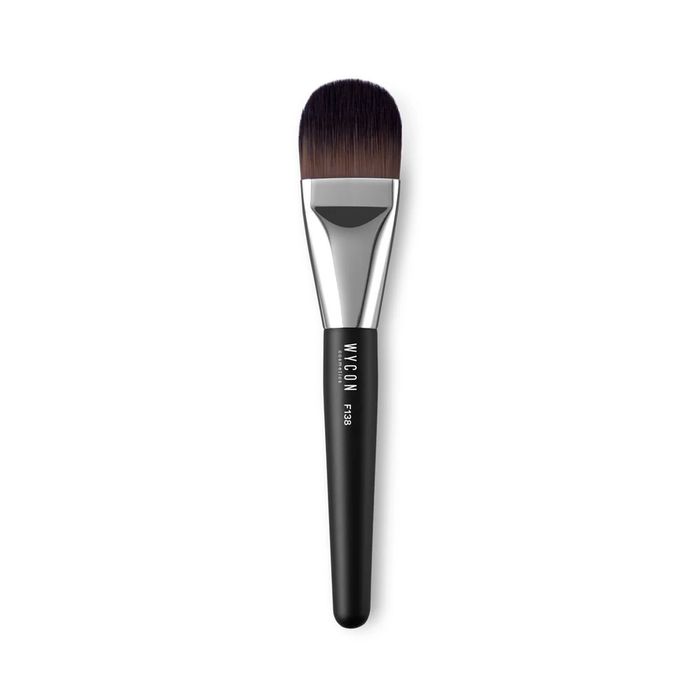WIDE SLIM FOUNDATION BRUSH F138