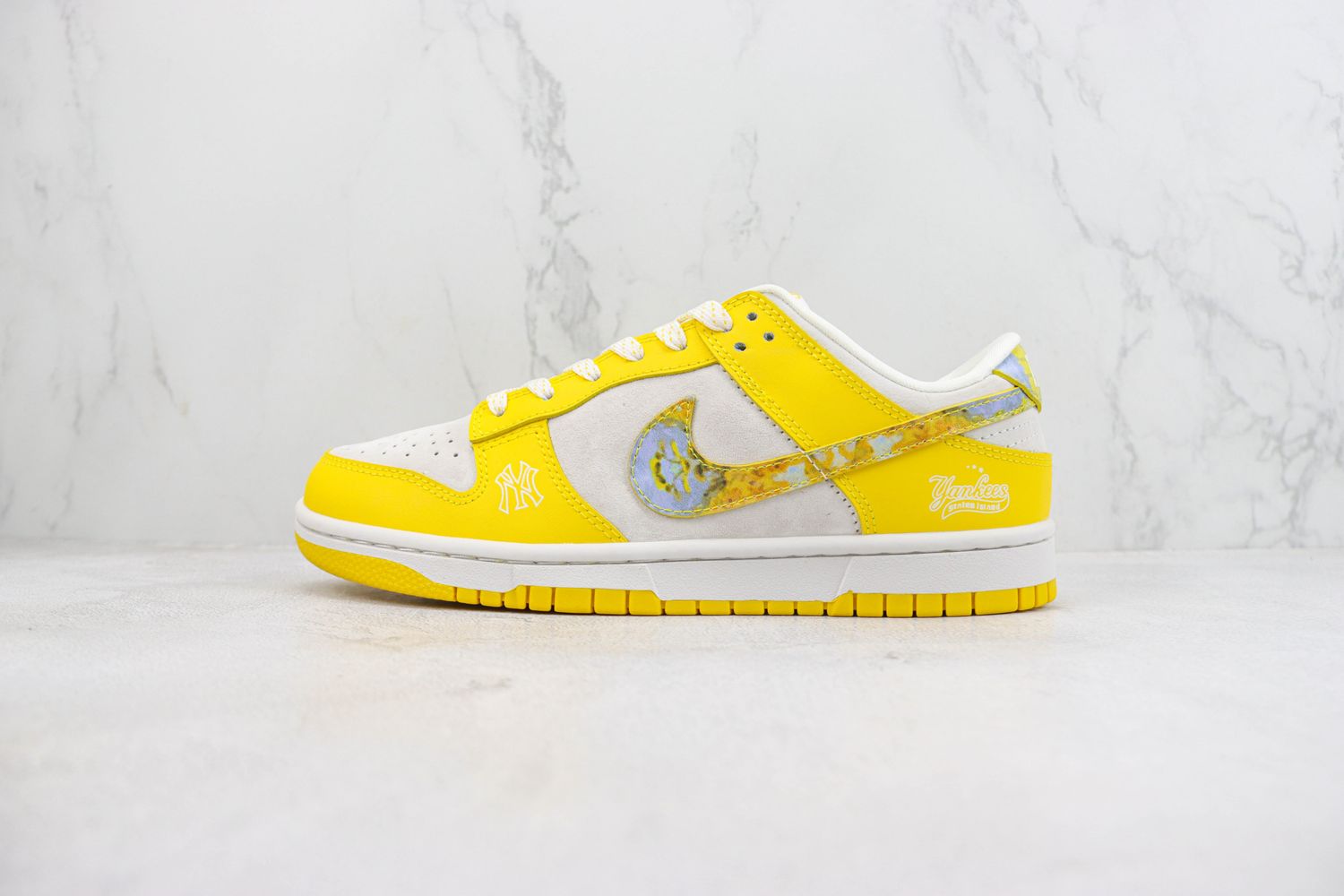 Nike Dunk Low Retro MLB Yellow