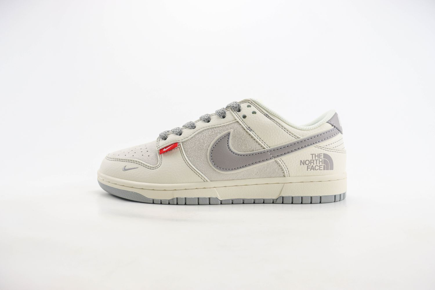 Nike SB Dunk Low x  The North Face 21 