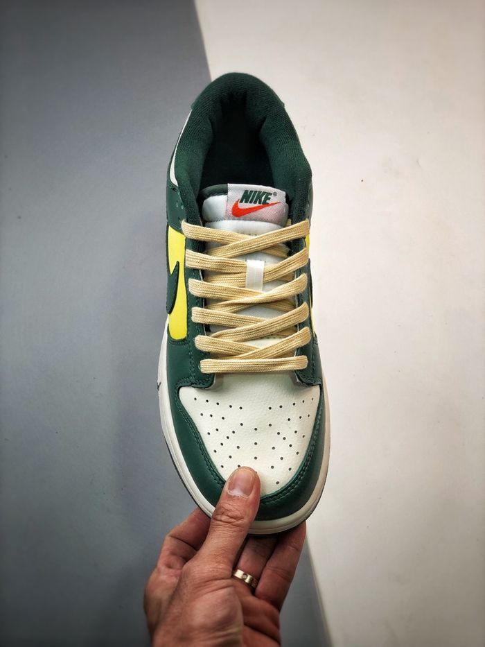 Nike Dunk Low “Noble Green”
