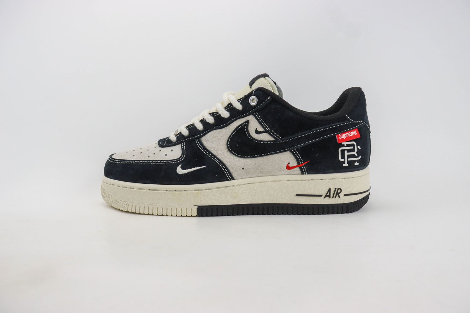 Nike Air Force 1 Low x supreme 53