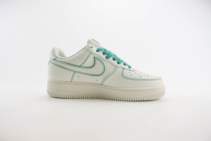 Nike Air Force 1 Low Resort and Sport