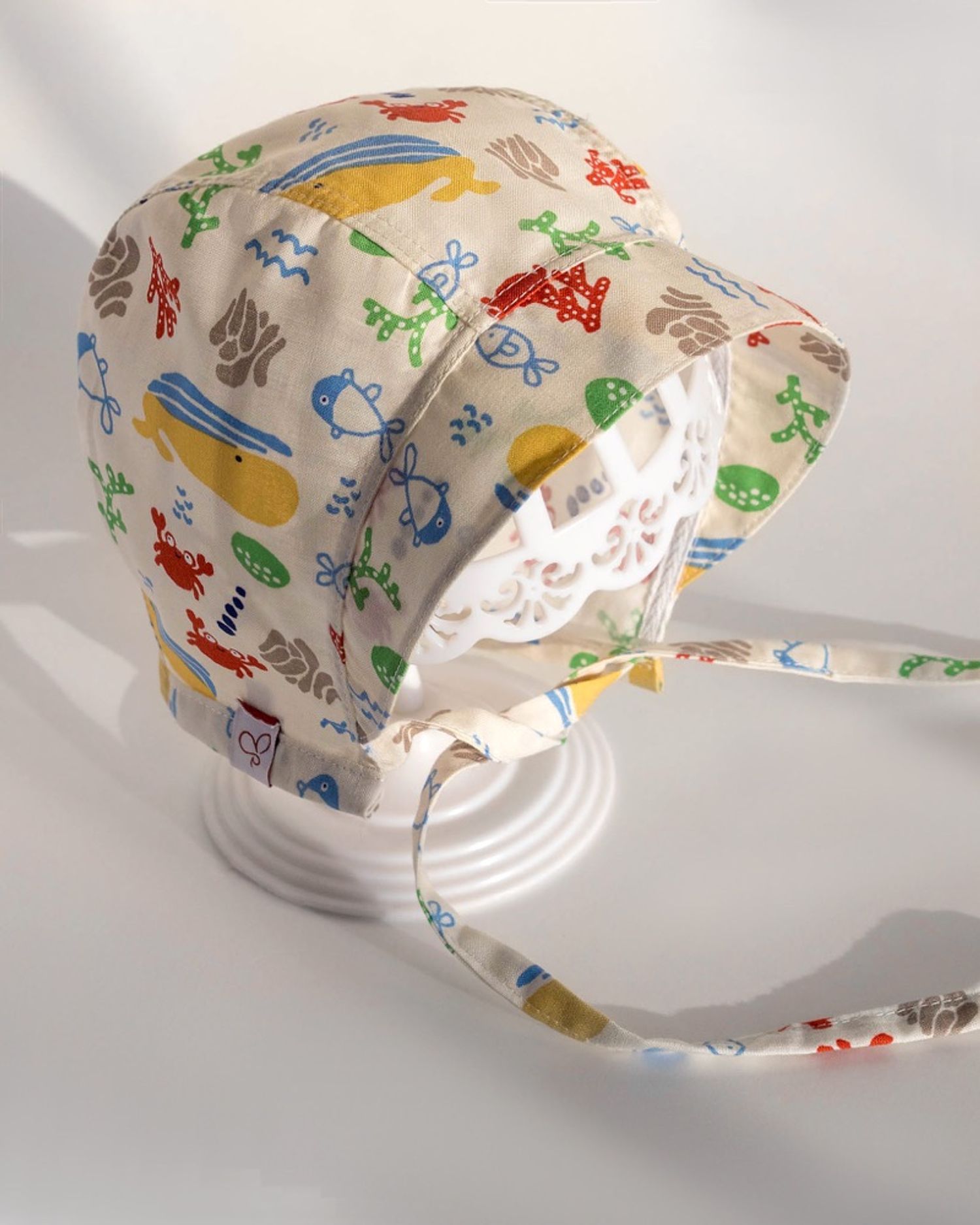 Brim bonnet Ocean friends