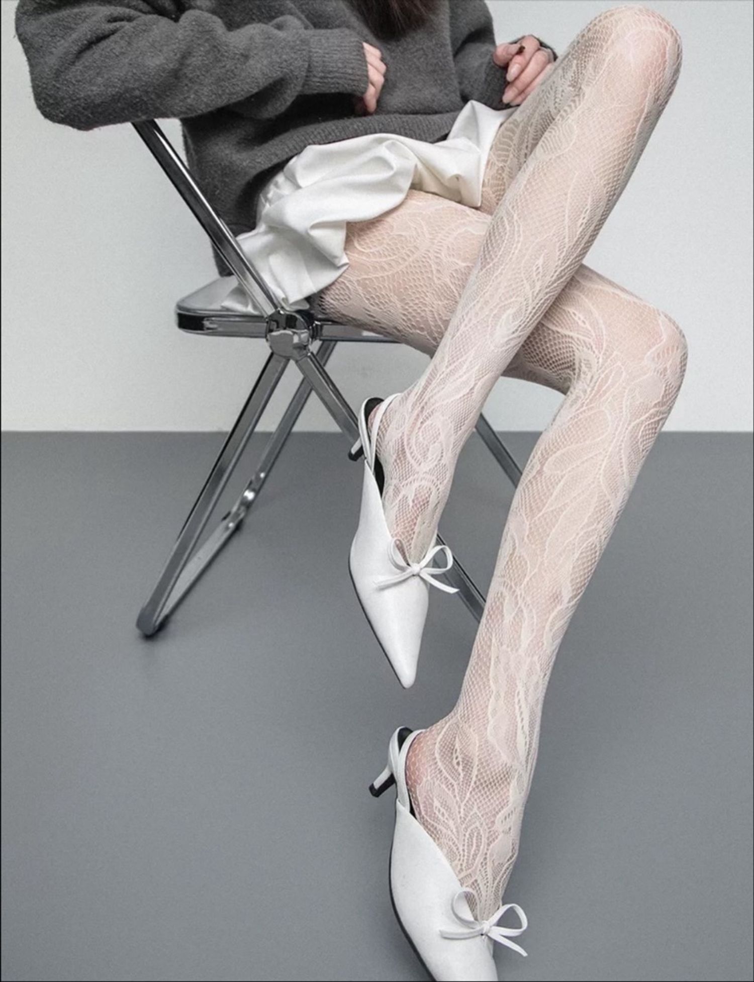 Цагаан торон трико