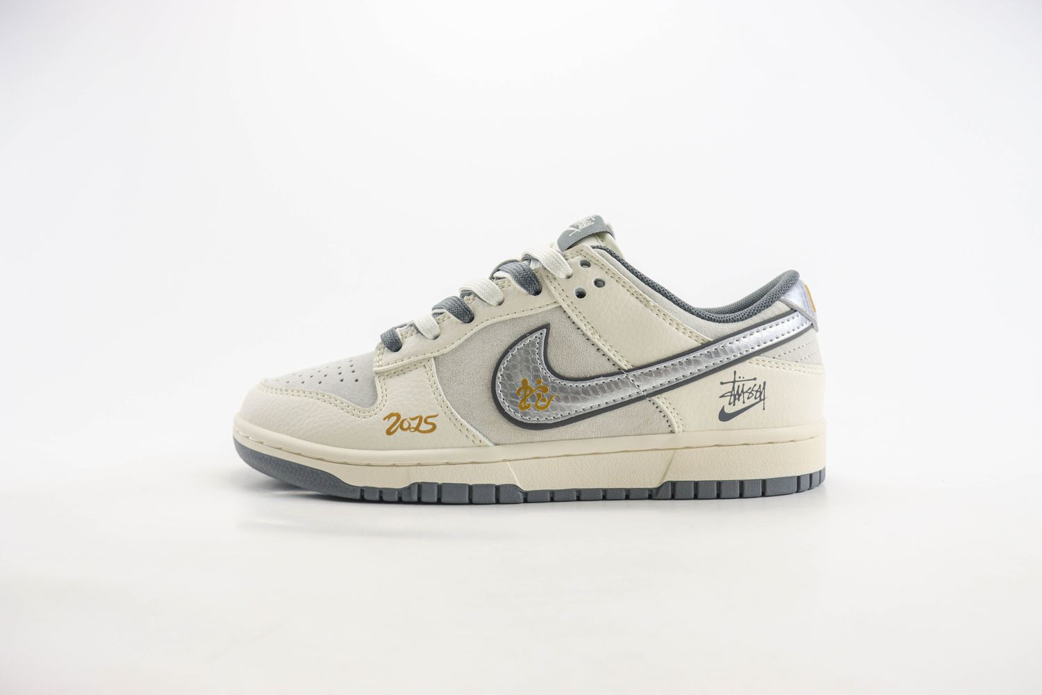 Nike SB Dunk Low Stussy 19