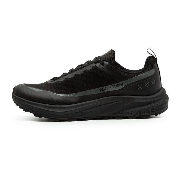 WALKING SHOES