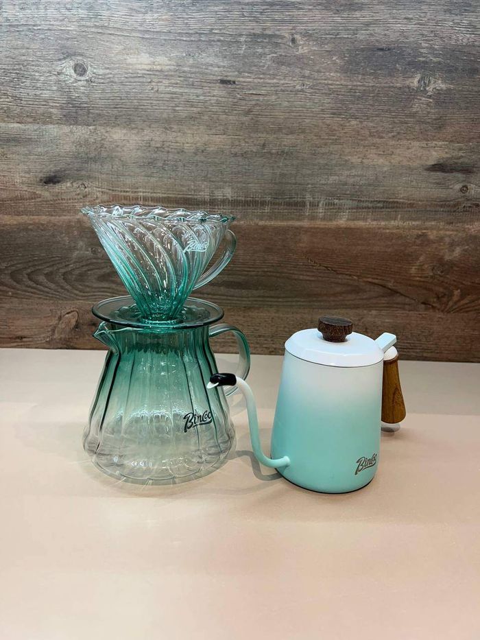 Нэрэгч сэт, данхтай