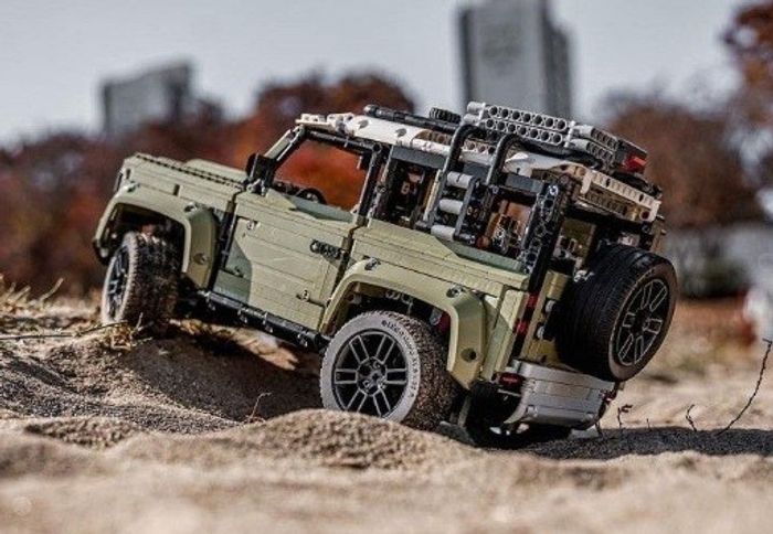 land Rover Defender 