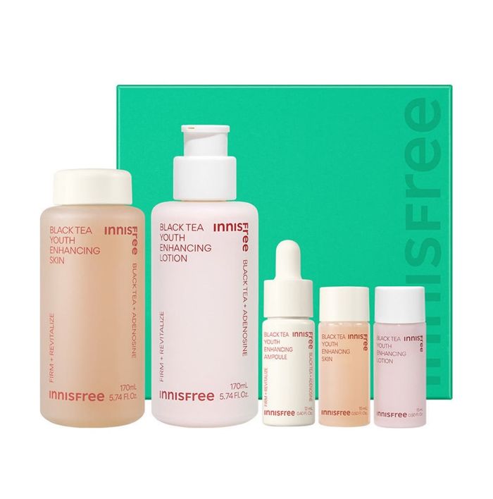INNISFREE BLACK TEA YOUTH ENHANCING SKIN CARE SET 